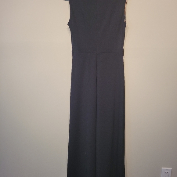 Formal dress - Picture 3 of 4